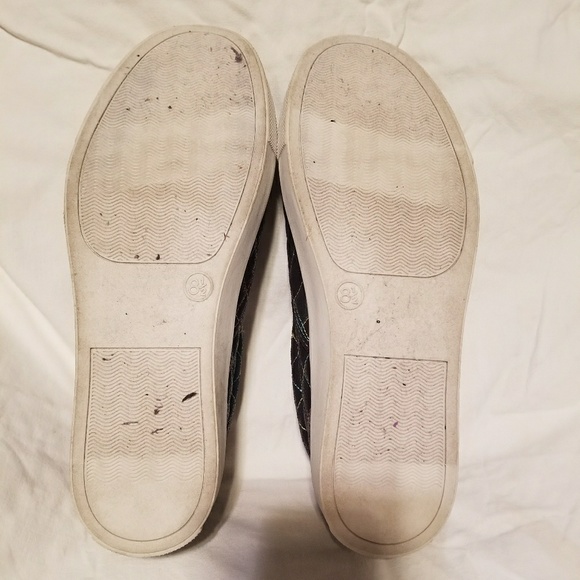 Steve Madden Slip On - Picture 2 of 3